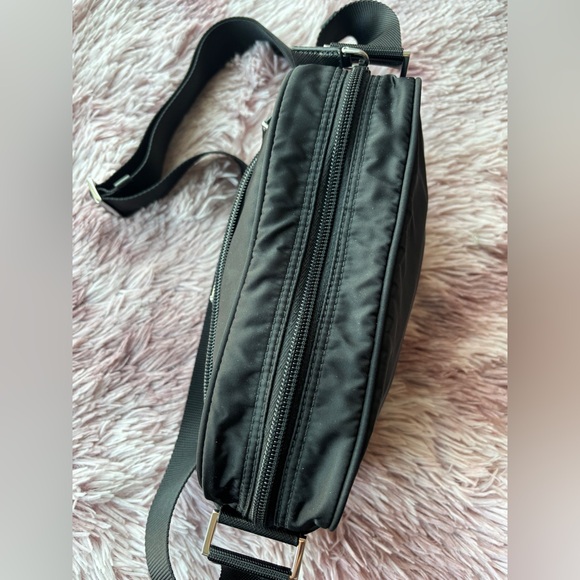 Prada Re-Nylon Camera Crossbody Bag Black - Picture 2 of 11